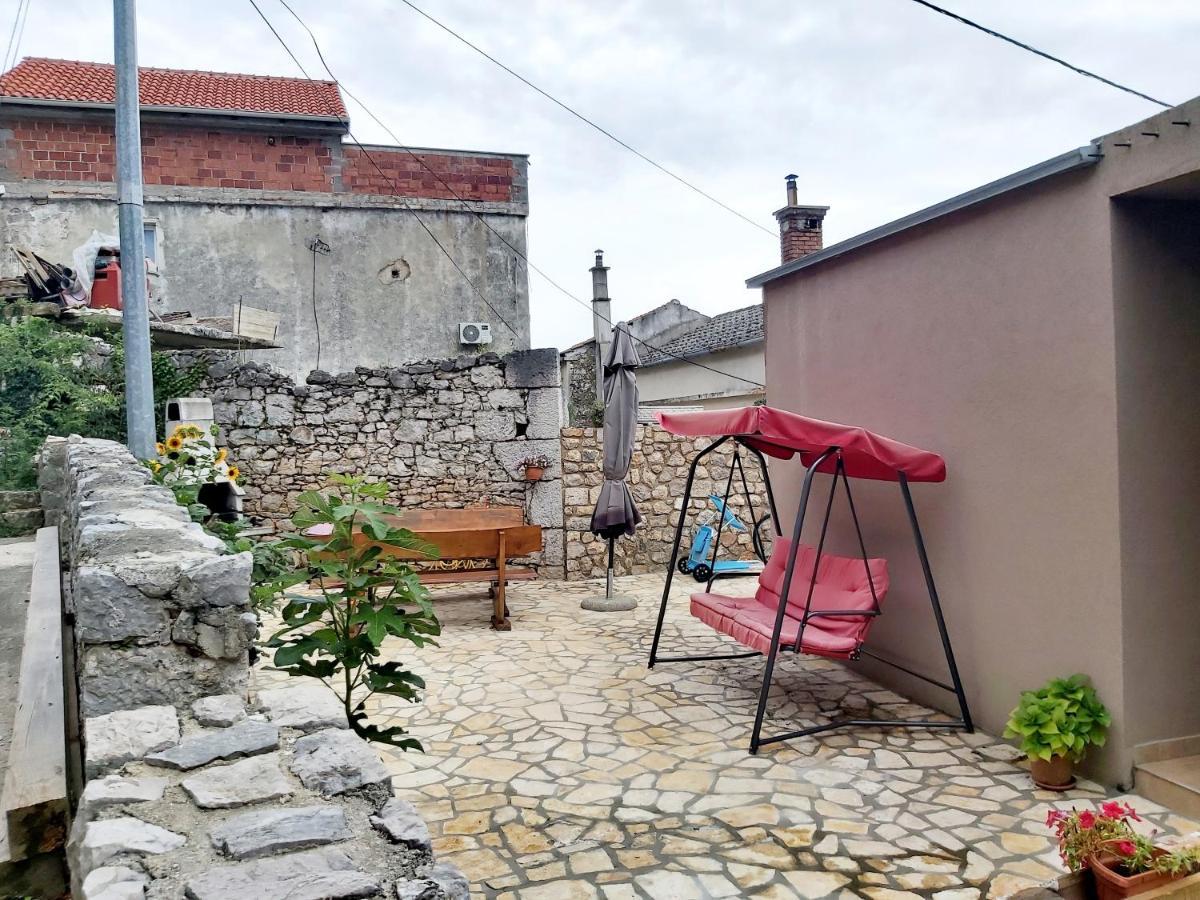 Apartmani Afrodita Crikvenica Exterior foto