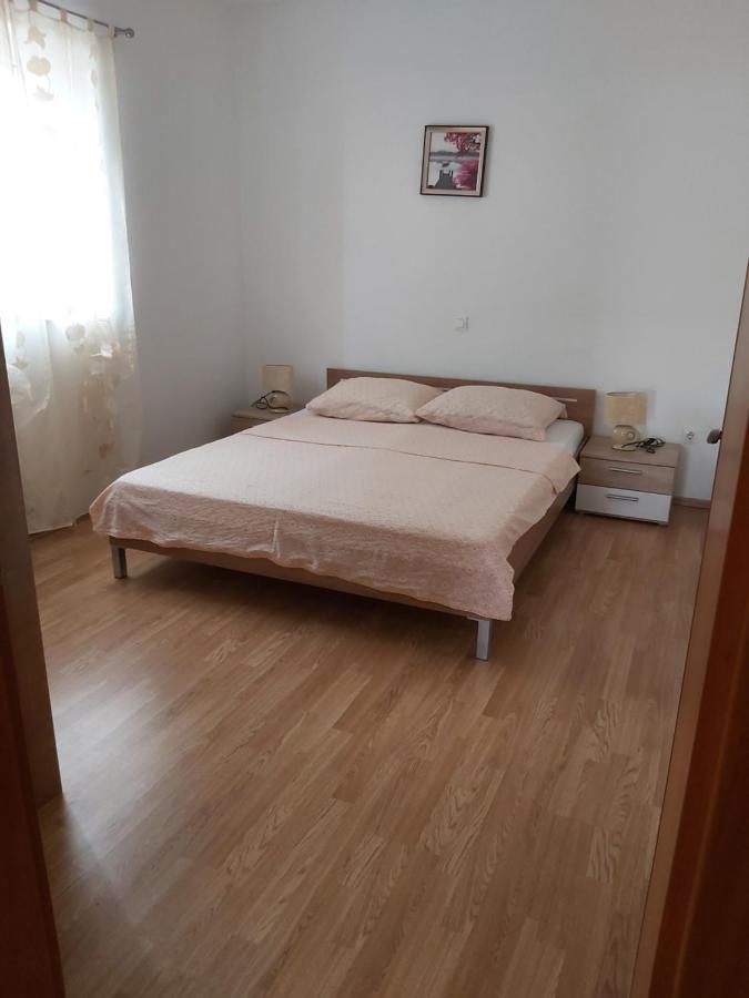 Apartmani Afrodita Crikvenica Exterior foto
