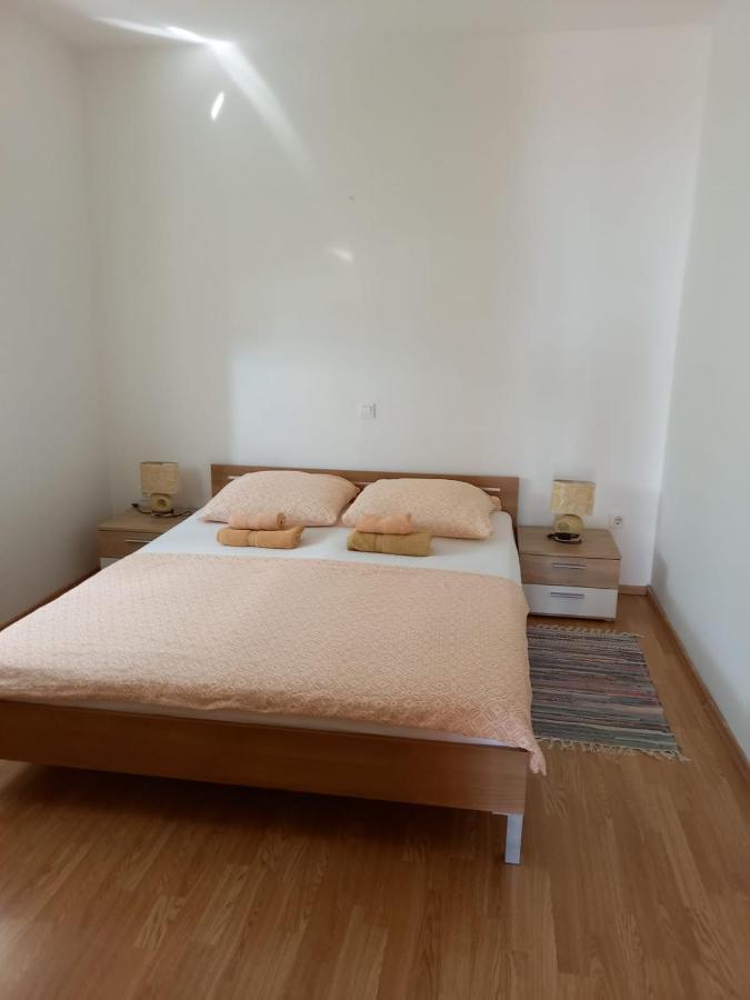 Apartmani Afrodita Crikvenica Exterior foto