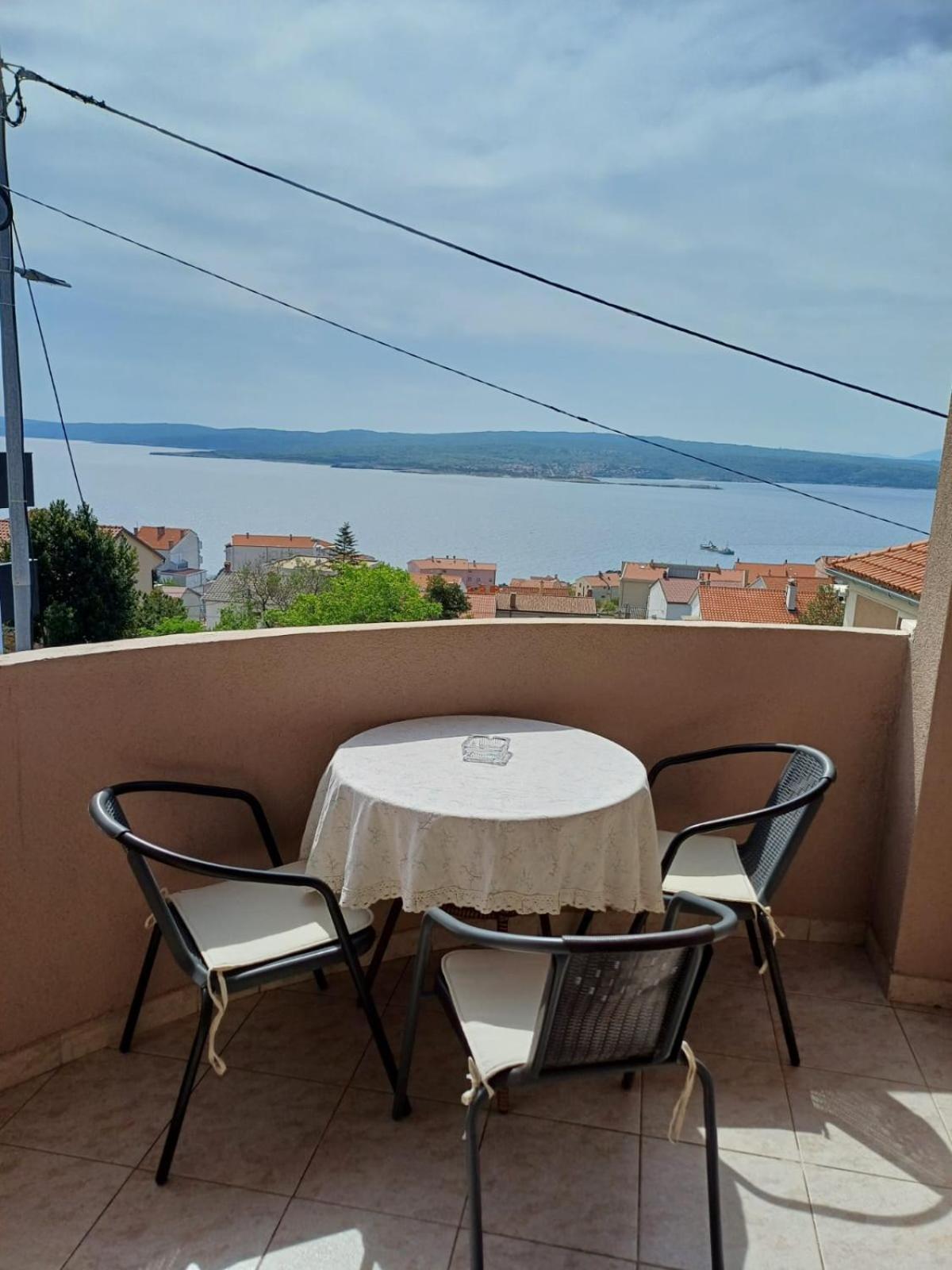 Apartmani Afrodita Crikvenica Exterior foto