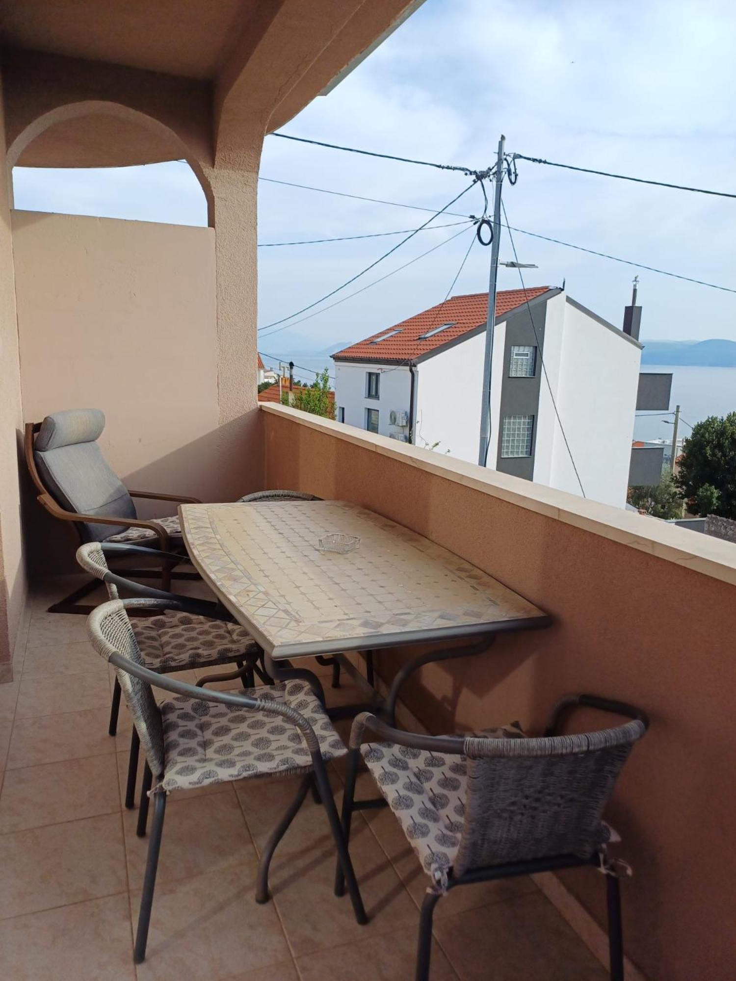 Apartmani Afrodita Crikvenica Exterior foto